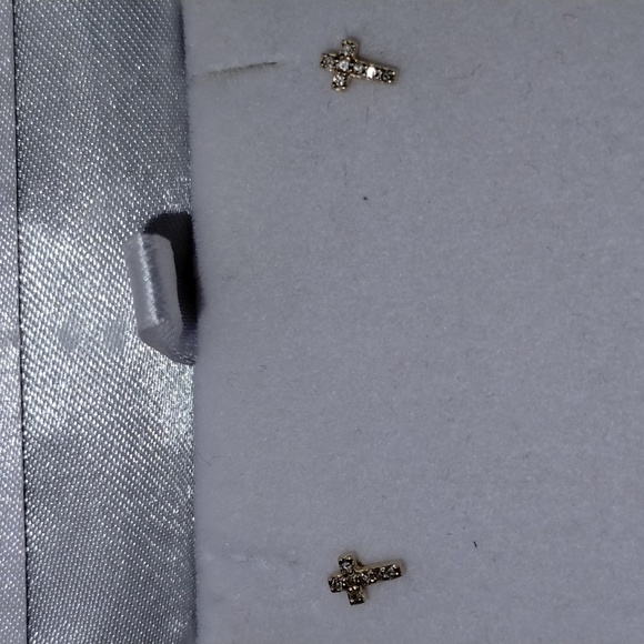 Electric Picks Laura Beverlin dainty cross earrings - Picture 2 of 2